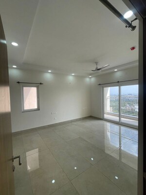 4 BHK Apartment For Rent in Prestige Waterford, Whitefield