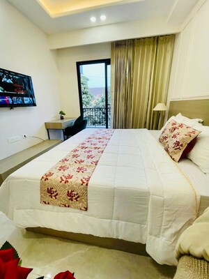 Bedroom in 1 BHK Builder Floor at Sector 38 – for Rent