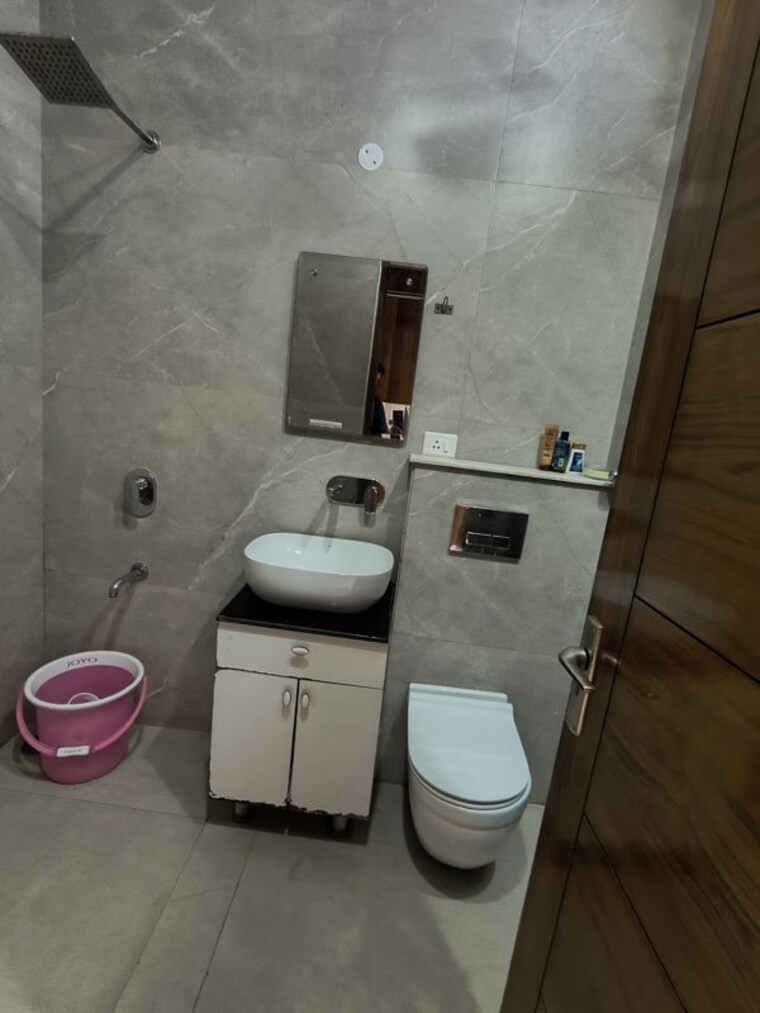 Bathroom, aura-gazania 3 Bedroom 1950 Sq.Ft. Apartment In Nabha Zirakpur 10584372