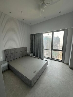 Room in 3 BHK Apartment at Rustomjee Crown, Prabhadevi – for Rent