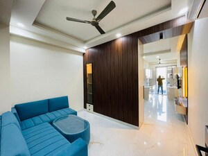 Living Room in 1 BHK Builder Floor at Sector 52 – for Rent