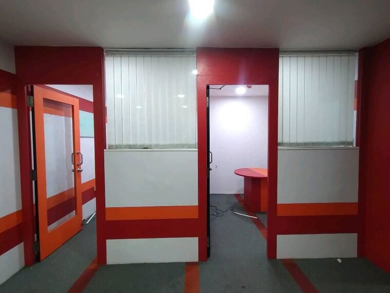 Room, sun-mill-compound Commercial Office Space 2490 Sq.Ft. In Lower Parel Mumbai 10584414