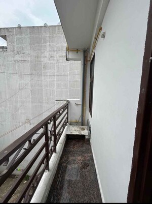 1 RK Builder Floor For Rent in Chattarpur