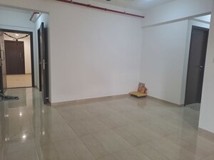 Room in 2 BHK Apartment at Mahindra Alcove, Chandivali – for Rent