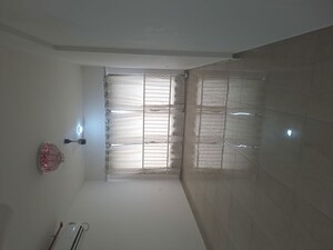 Room in 2 BHK Apartment at Mahindra Alcove, Chandivali – for Rent