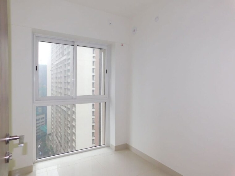 Room, shapoorji-pallonji-sarova 1.5 Bedroom 515 Sq.Ft. Apartment In Kandivali East Mumbai 10584435