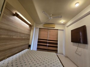Room in 2 BHK Apartment at Satyamev Vista, Bopal – for Rent