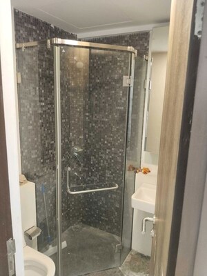 Bathroom in 4 BHK Apartment at Lodha The Park, Worli – for Sale