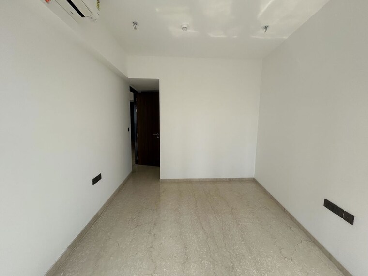 Room, lodha-the-park 4 Bedroom 1500 Sq.Ft. Apartment In Worli Mumbai 10584469