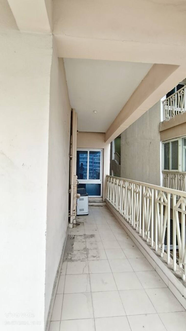 Balcony, gaur-city-7th-avenue 2 Bedroom 1075 Sq.Ft. Apartment In Sector 4 Greater Noida Greater Noida 10584476