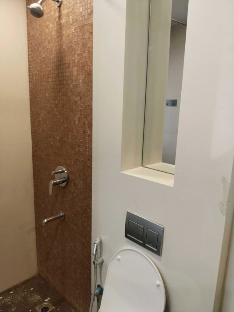 Bathroom, lodha-the-park 4 Bedroom 1600 Sq.Ft. Apartment In Worli Mumbai 10584477