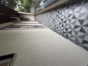 Balcony in 3 BHK Builder Floor at South City 1 – for Sale