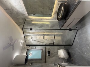 Furnished Amenities in 3 BHK Builder Floor at South City 1 – for Sale
