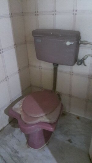 Bathroom in 1 RK Independent House at Rt Nagar – for Rent