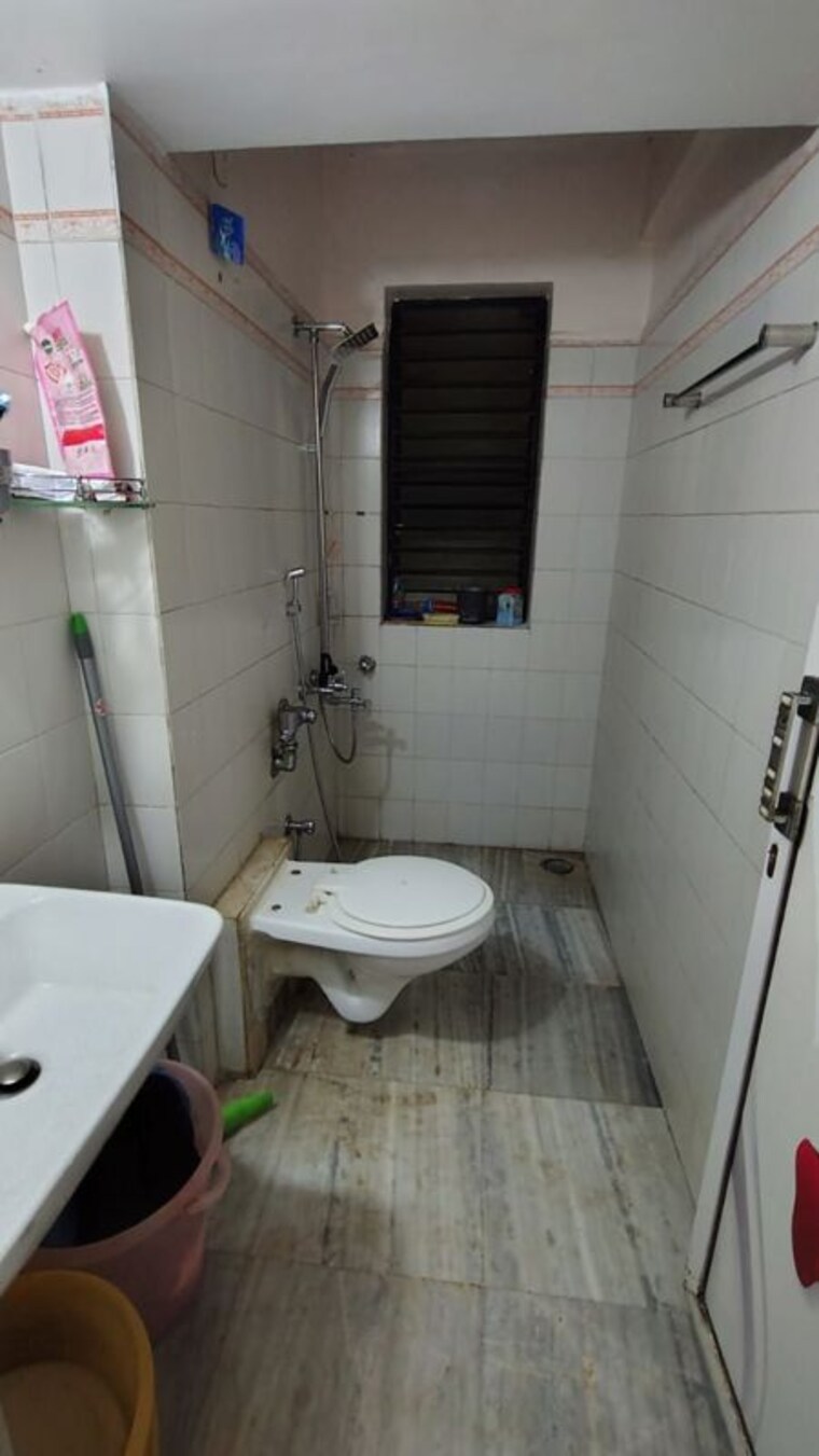 Bathroom, harmony-chs-powai 1 Bedroom 400 Sq.Ft. Apartment In Powai Mumbai 10584551