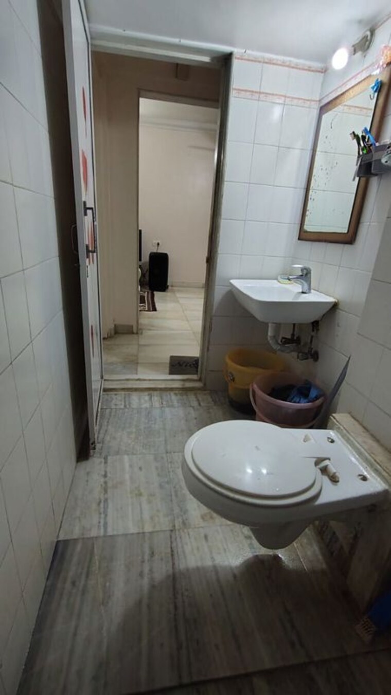 Bathroom, harmony-chs-powai 1 Bedroom 400 Sq.Ft. Apartment In Powai Mumbai 10584551