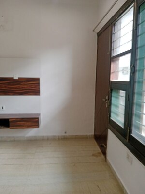 Furnished Amenities in 3 BHK Builder Floor at Ansals Sushant City – for Rent