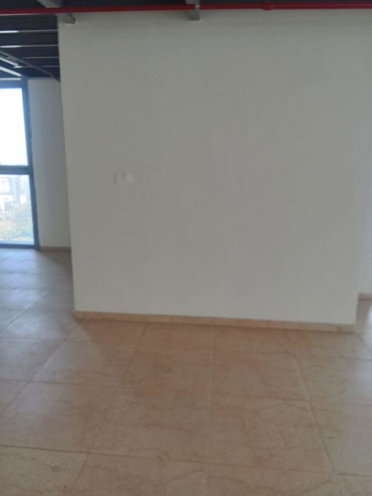 Room, turf-estate Commercial Office Space 700 Sq.Ft. In Worli Mumbai 10584564