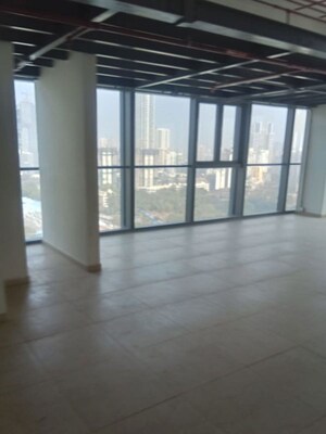 Room in  Office Space at Turf Estate, Worli – for Rent