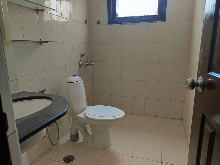 Bathroom, ss-the-lilac 2 Bedroom 1250 Sq.Ft. Builder Floor In Sector 49 Gurgaon 10584582