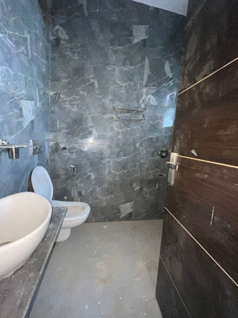 Bathroom, sector 66 b 3 Bedroom 1800 Sq.Ft. Builder Floor In Sector 66 B Mohali 10584589