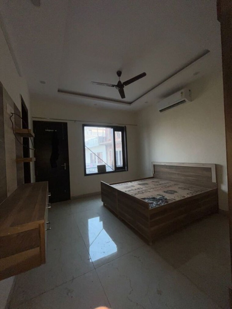 Bedroom, sector 66 b 3 Bedroom 1800 Sq.Ft. Builder Floor In Sector 66 B Mohali 10584589