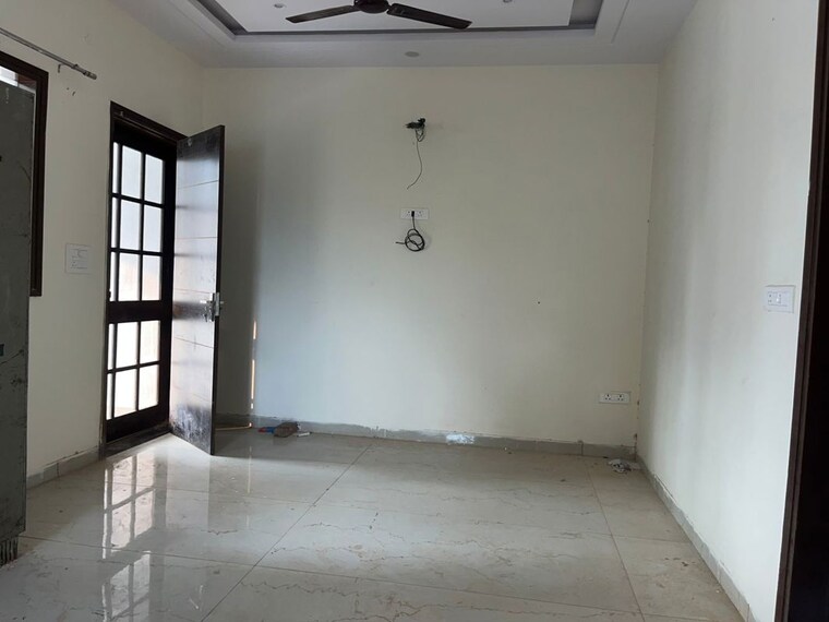 Room, sector 66 b 3 Bedroom 1800 Sq.Ft. Builder Floor In Sector 66 B Mohali 10584589