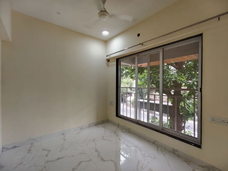 Balcony, royal-eksar-apartment 1.5 Bedroom 535 Sq.Ft. Apartment In Borivali West Mumbai 10584591