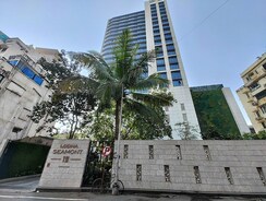 1 BHK + Servant Room Apartment For Sale in Lodha Seamont