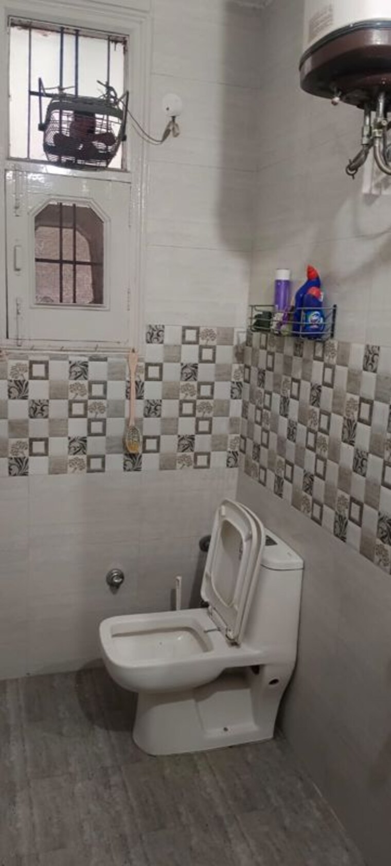 Bathroom, sector 12 panchkula 2 Bedroom 1800 Sq.Ft. Independent House In Sector 12 Panchkula Panchkula 10584637