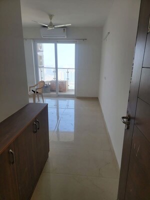 Room in 3 BHK Apartment at Hero Homes Gurgaon, Sector 104 – for Sale