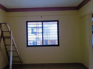 Room in 1 BHK Apartment at Pimpri – for Sale