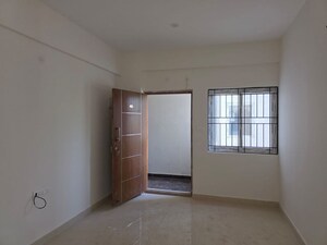 Room in 2 BHK Apartment at Sai Paadam, Kodigehalli – for Sale