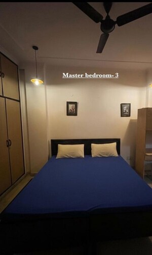 Kitchen in 4 BHK Villa at Sector 31 – for Rent