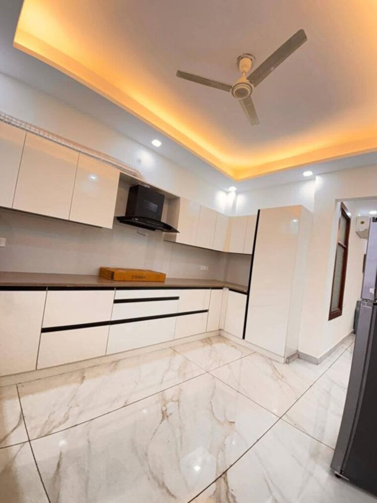 Kitchen, sector 57 3 Bedroom 1700 Sq.Ft. Builder Floor In Sector 57 Gurgaon 10584685