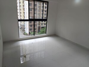 Room in 1.5 BHK Apartment at Runwal Gardens, Dombivli East – for Sale