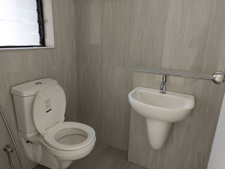 Bathroom, runwal-gardens 1.5 Bedroom 535 Sq.Ft. Apartment In Dombivli East Thane 10584688