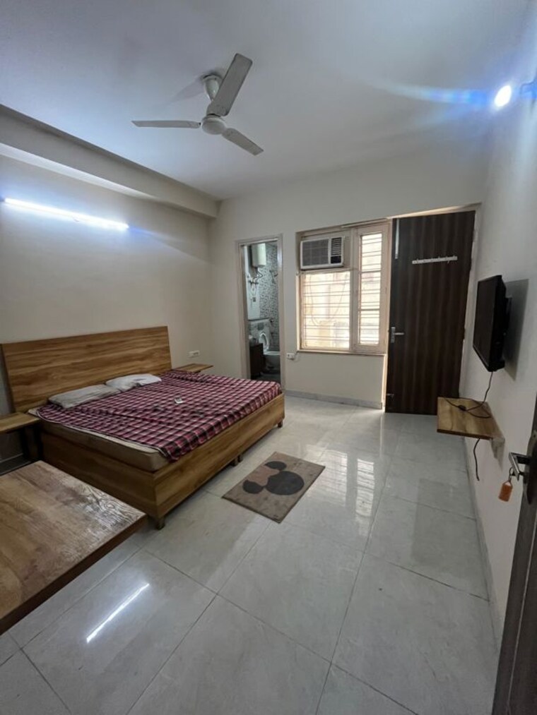 Bedroom, sector 47 3 Bedroom 1750 Sq.Ft. Builder Floor In Sector 47 Gurgaon 10584711