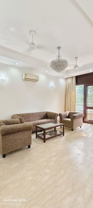 2 BHK Apartment For Rent in Defence Colony