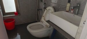 Bathroom in 1.5 BHK Apartment at Avalon Paradise, Malad West – for Rent