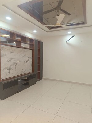 Room in 3 BHK Apartment at My Home Krishe, Financial District – for Rent