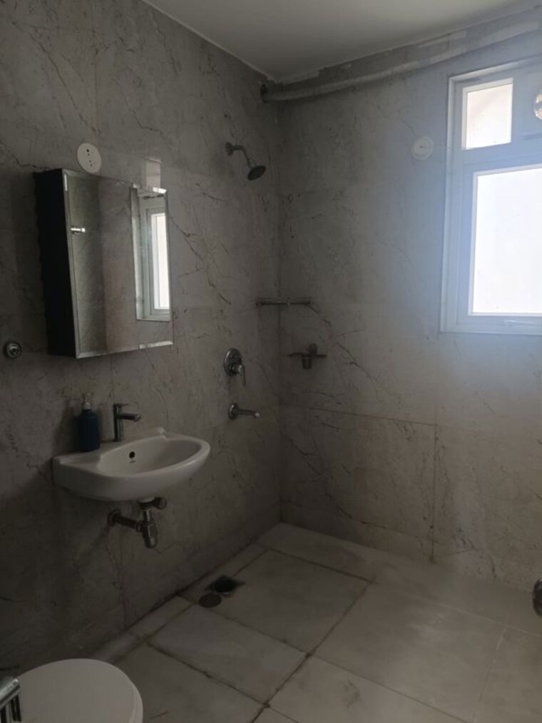 Bathroom, my-home-krishe 3 Bedroom 2800 Sq.Ft. Apartment In Financial District Hyderabad 10584755