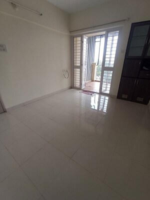2 BHK Apartment For Rent in Dp Road