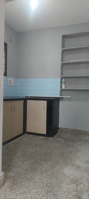 Room in 2 BHK Builder Floor at Jeevan Bima Nagar – for Rent