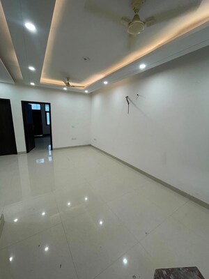 Furnished Amenities in 2 BHK Builder Floor at Sector 43 – for Rent