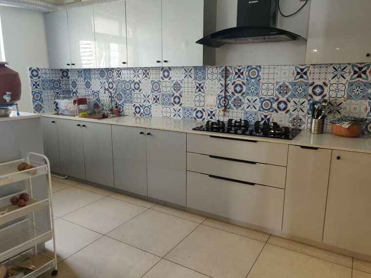 Kitchen, prestige-royale-gardens 3 Bedroom 1705 Sq.Ft. Apartment In Doddaballapur Road Bangalore 10584798