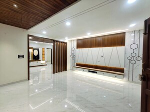 Kitchen in 3 BHK Builder Floor at Mahatma Gandhi Inner Ring Road – for Sale