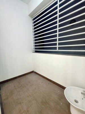 Room in 3 BHK Builder Floor at Mahatma Gandhi Inner Ring Road – for Sale