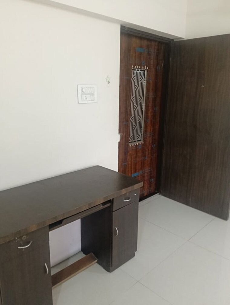 undefined, saaga-shri-sai-vishram-chs-ltd 2 Bedroom 600 Sq.Ft. Apartment In Dahisar West Mumbai 10584799