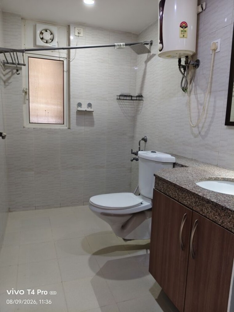 Bathroom, 3c-lotus-panache 4 Bedroom 2800 Sq.Ft. Apartment In Sector 110 Noida 10584812
